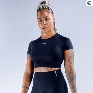 DFYNE Impact crop top M